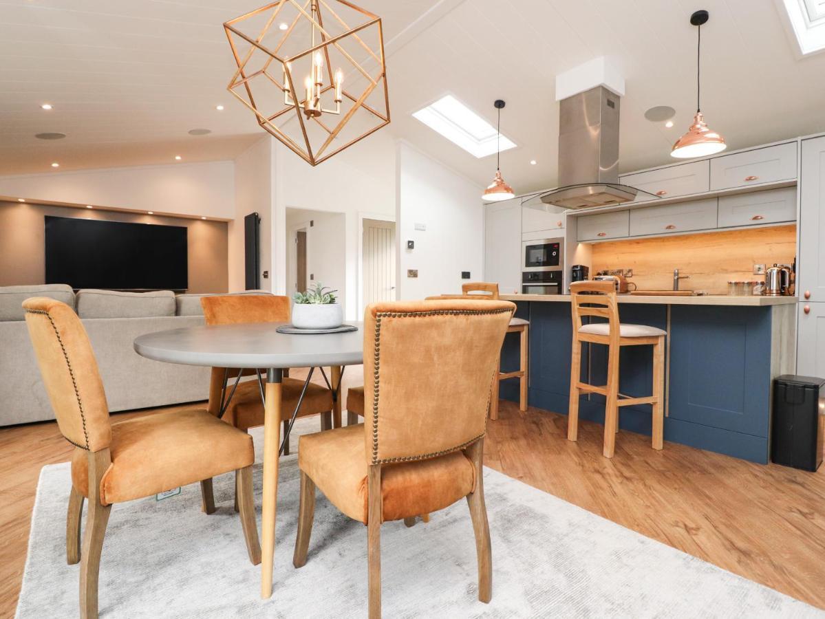 Villa Henry Haven Preston  Esterno foto